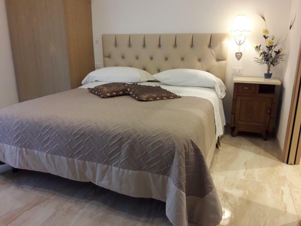 Affittacamere Sorrento Ventimiglia Kültér fotó